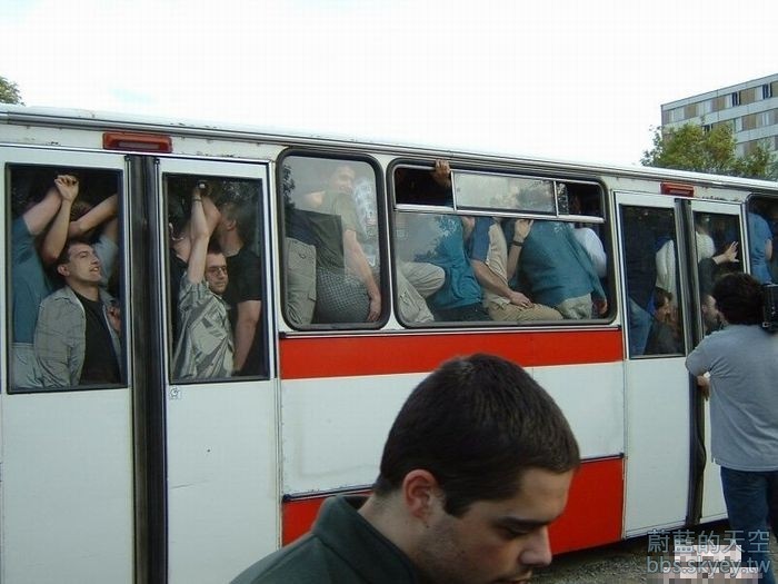 公車超載4.jpg